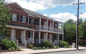 Inn At Cemetery Hill